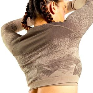 2 for 1 PRICE!! 💋  BNWOT Gymshark Adapt Ombré Crop Top + Seamless tights